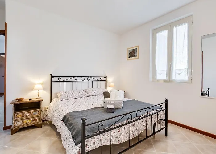 Grappoli Di Sole Farm stay Rome