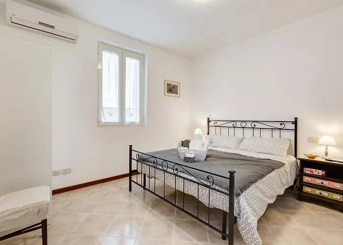 Grappoli Di Sole Farm stay Rome